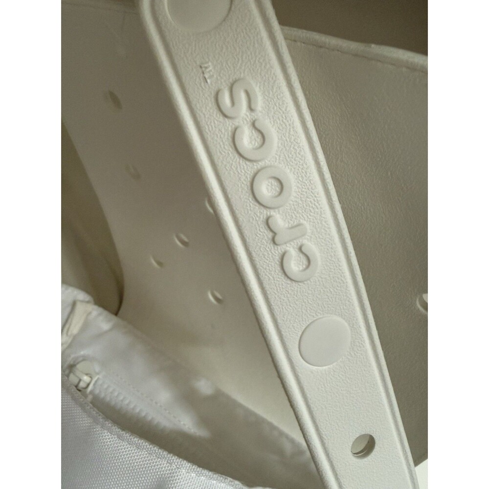 Crocs Classic Crossbody Bag - White - Purse- Adjustable Strap - Picture 5 of 12